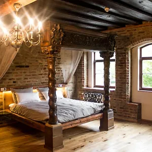 Hotel Wirgarten Antik, Dingolfing